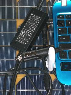 Адаптер заряда ноутбука от солнечных батарей.